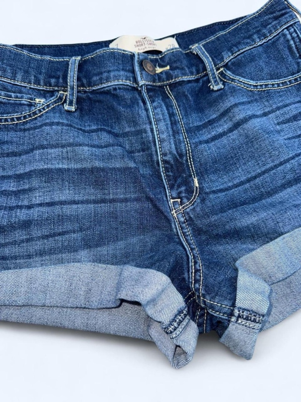 Hollister High Rise Short-Shorts - Picture 3 of 6